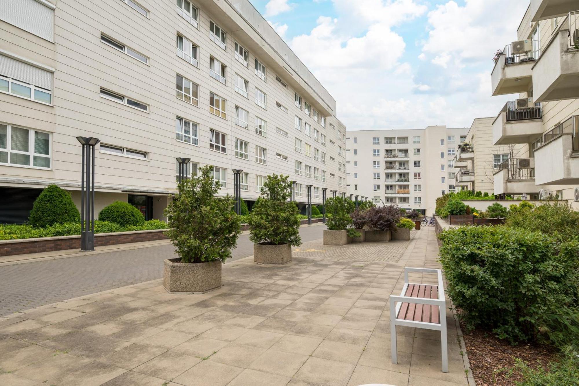 Stawki Pleasant Apartment Varşovia Exterior foto